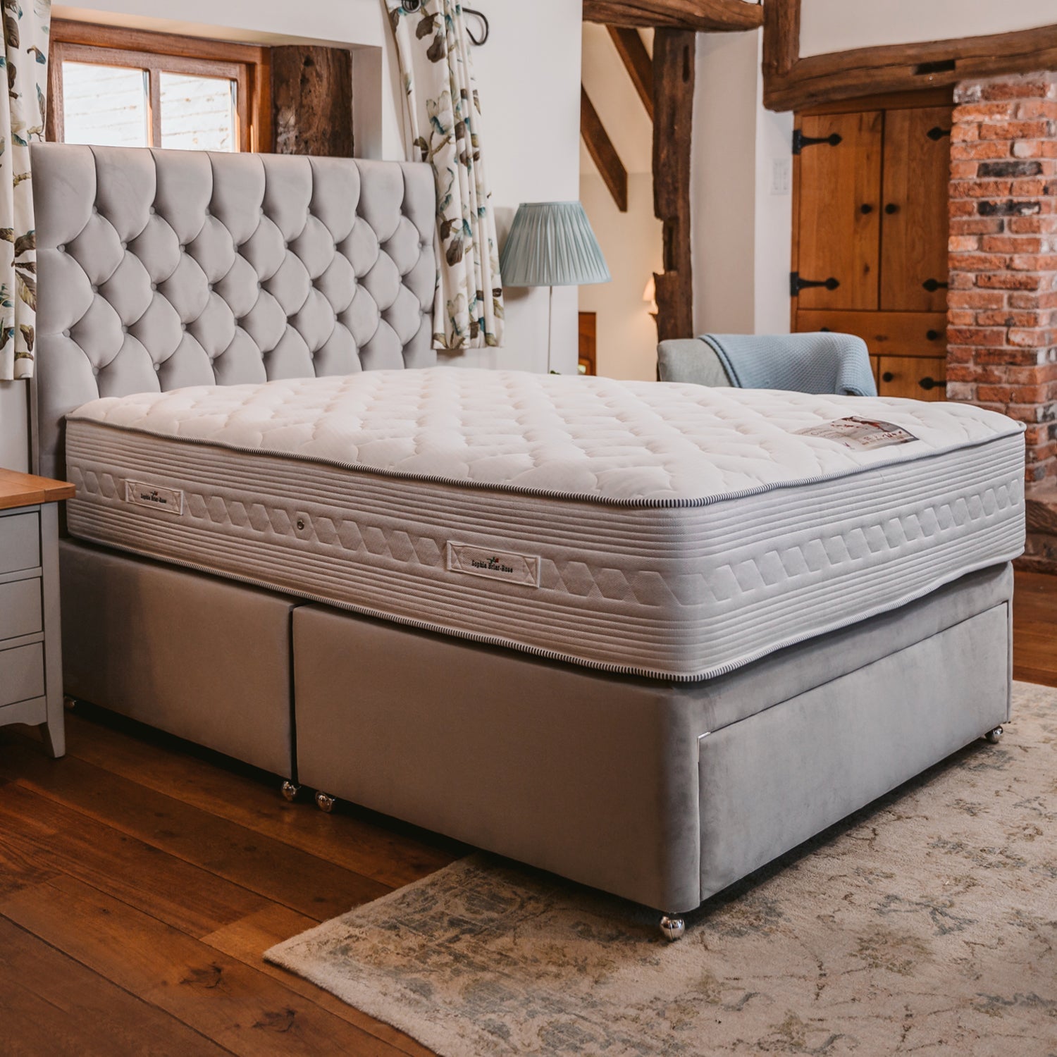 Sophia Briar-Rose Clemence 1000 Pocket Sprung Memory Foam Luxury Divan Bed Set